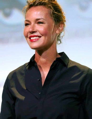 Connie Nielsen Height, Weight, Age, Net Worth,。